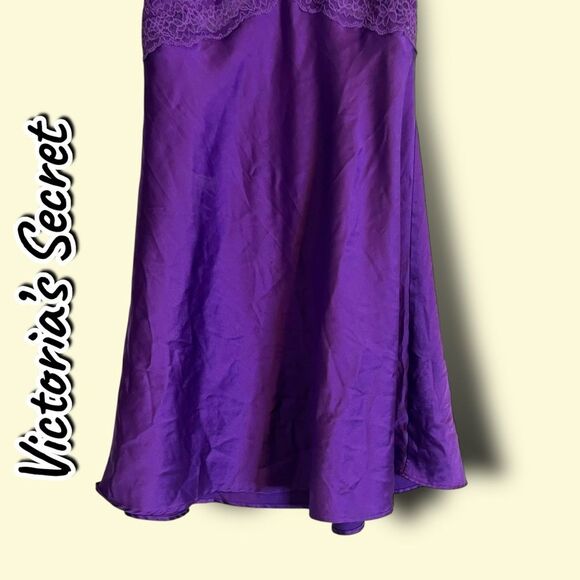 Preowned Victoria’s Secret Purple Lace & Satin Slip Dress – Size XS - Picture 3 of 9